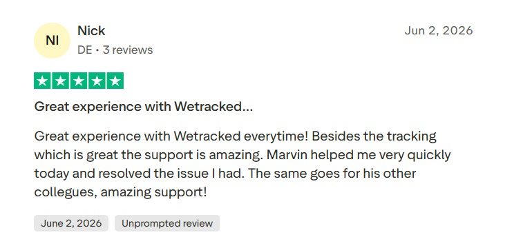 Trustpilot review highlighting Wetracked.io's tracking accuracy and helpful customer support.