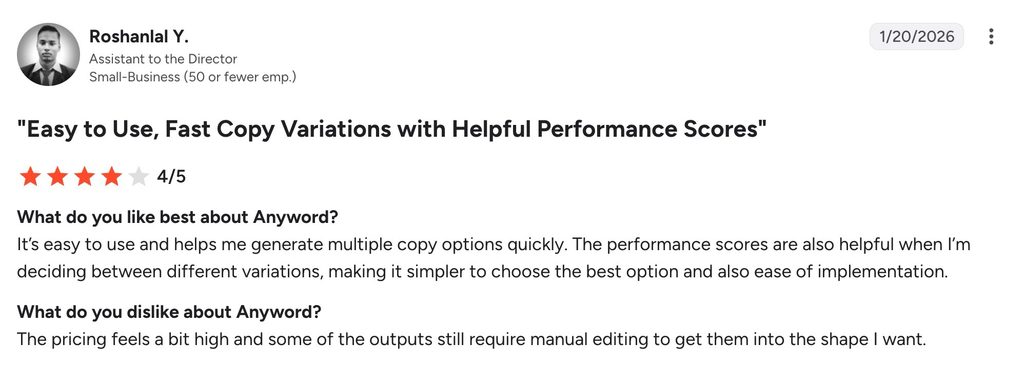 G2 review rates Anyword 4/5, praising copy variations and scoring while criticizing pricing.
