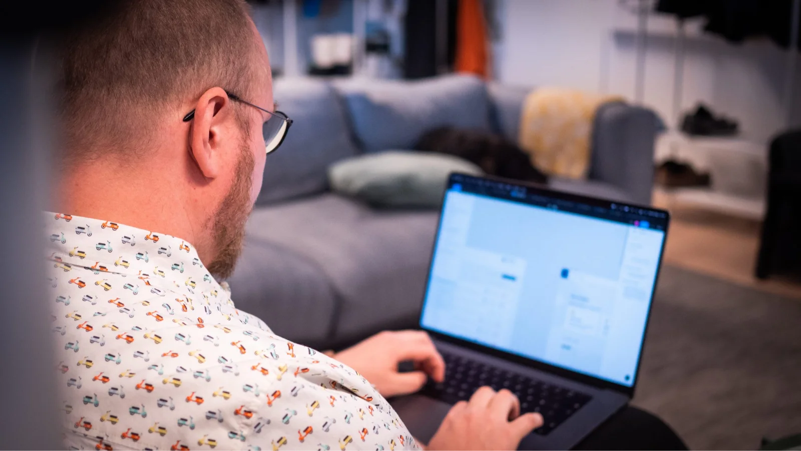 A testimonial-style Facebook ad highlights a specific dollar amount and timeline from a real customer, using measurable
