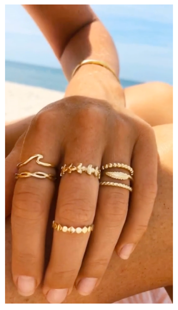 Screenshot of Slate & Tell’s TikTok ad, featuring personalized rings 